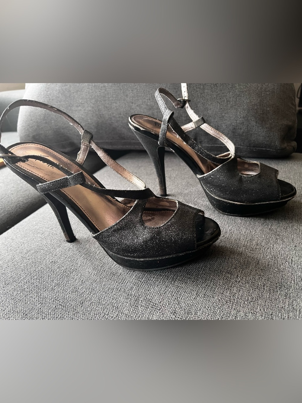 Black Glitter Platform Heels Size 7 Peep Toe Strappy Sandals Fioni
